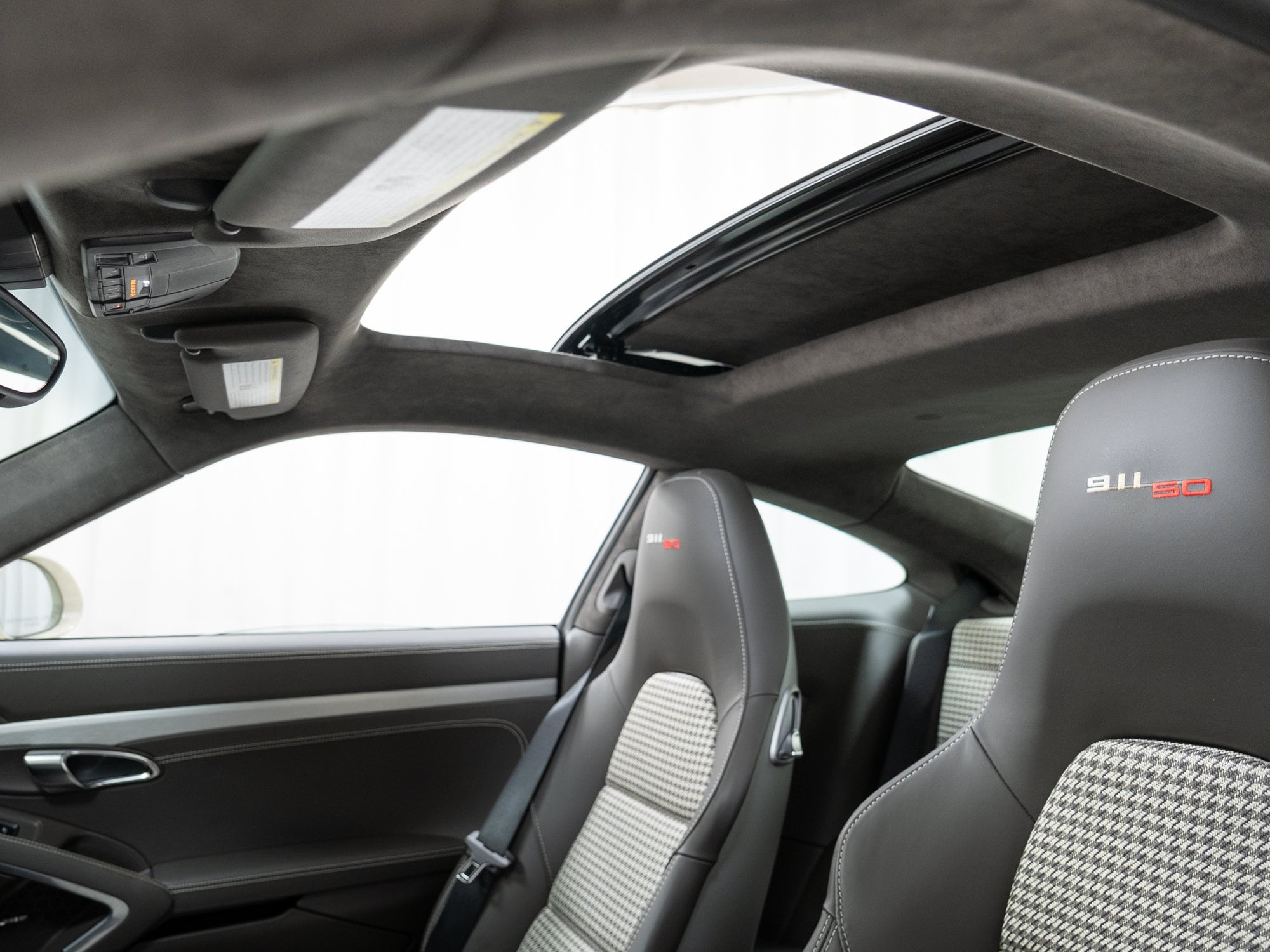 2014 Porsche 911 50th Anniversary Edition - Photo 23
