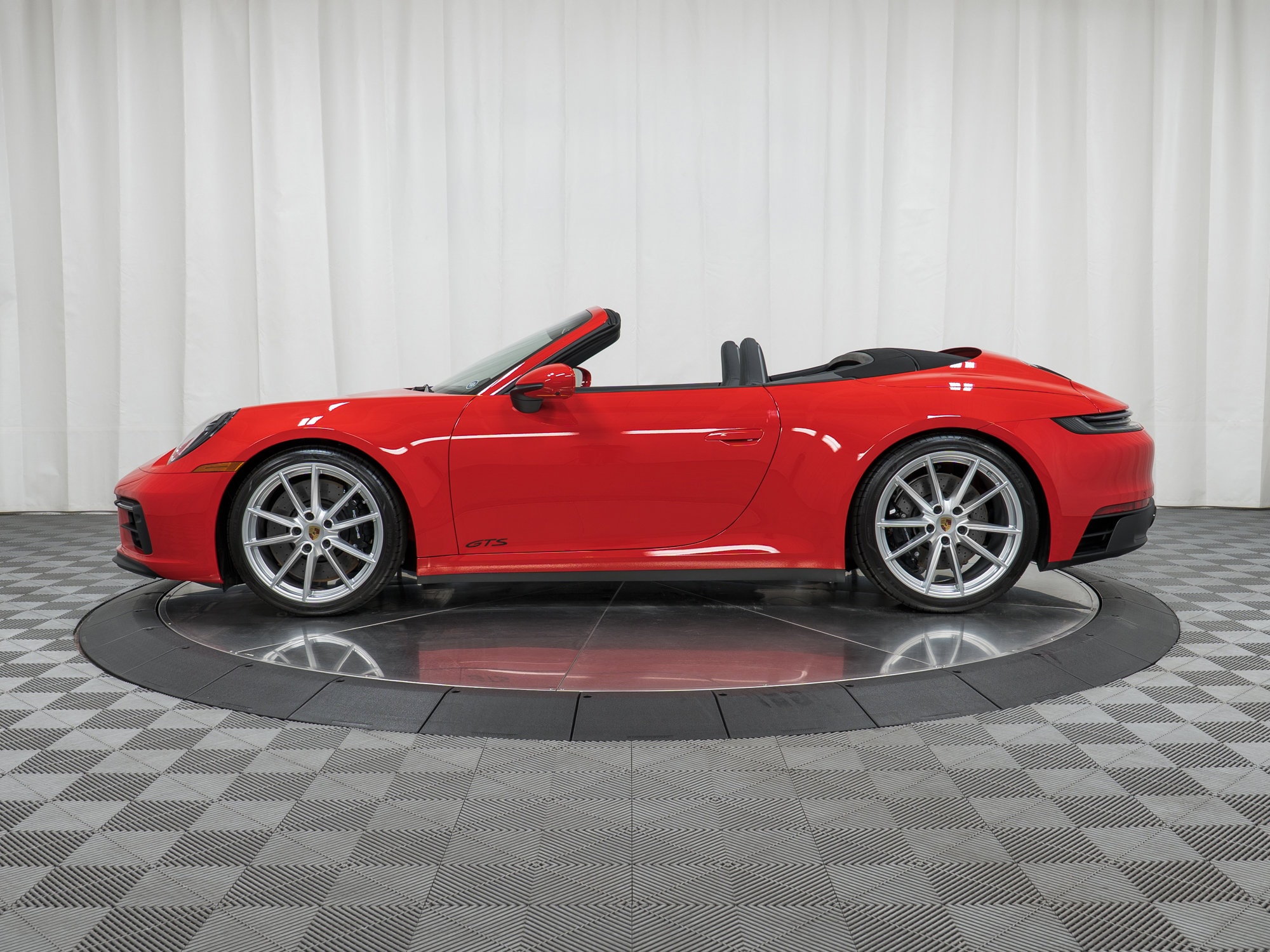 Certified 2024 Porsche 911 GTS with VIN WP0CB2A99RS245638 for sale in Springfield, IL