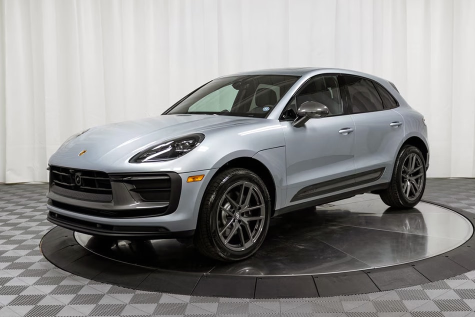 2025%20Porsche%20Macan.jpg