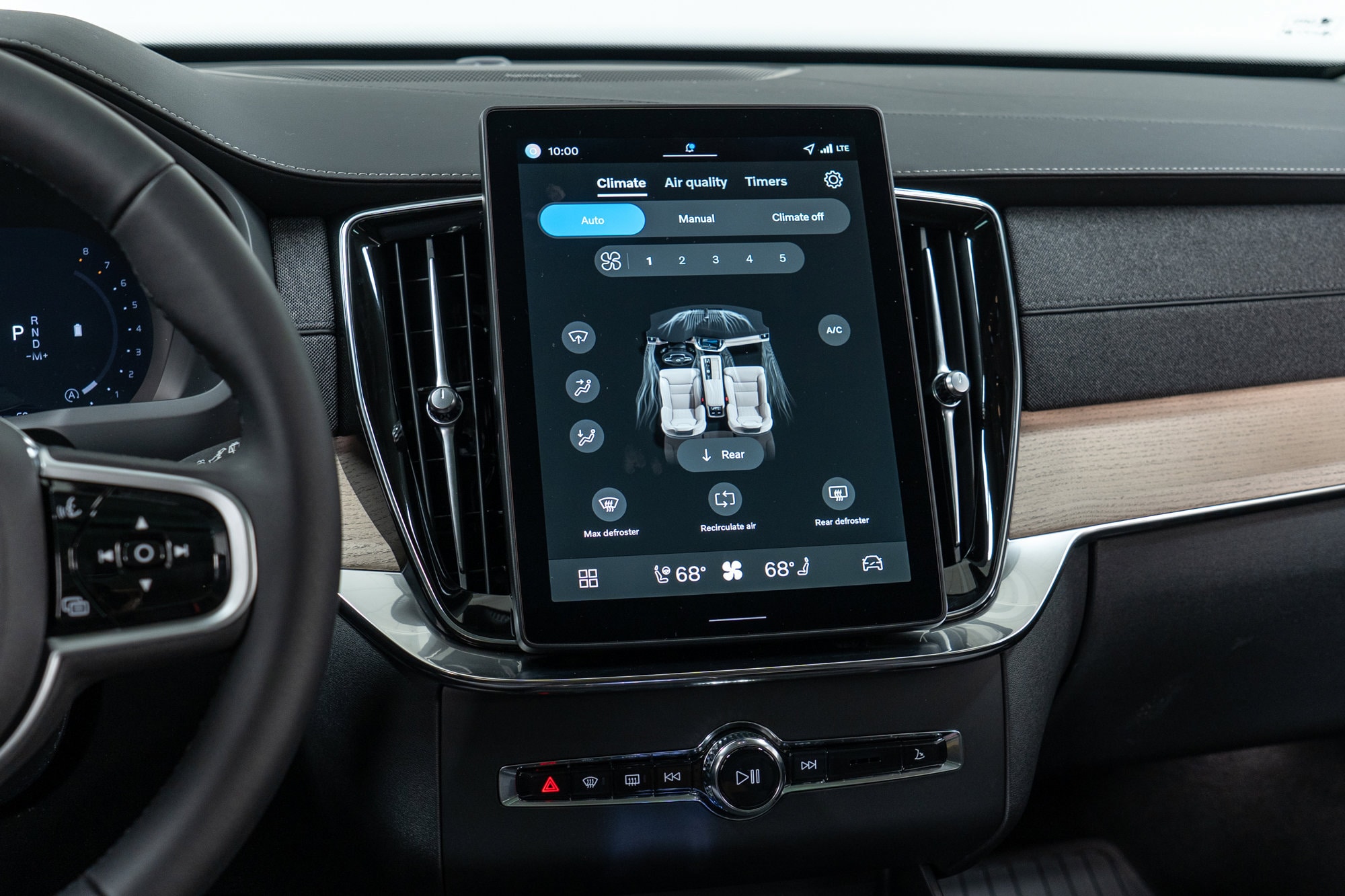 2026 Volvo XC90 Plus - Photo 19