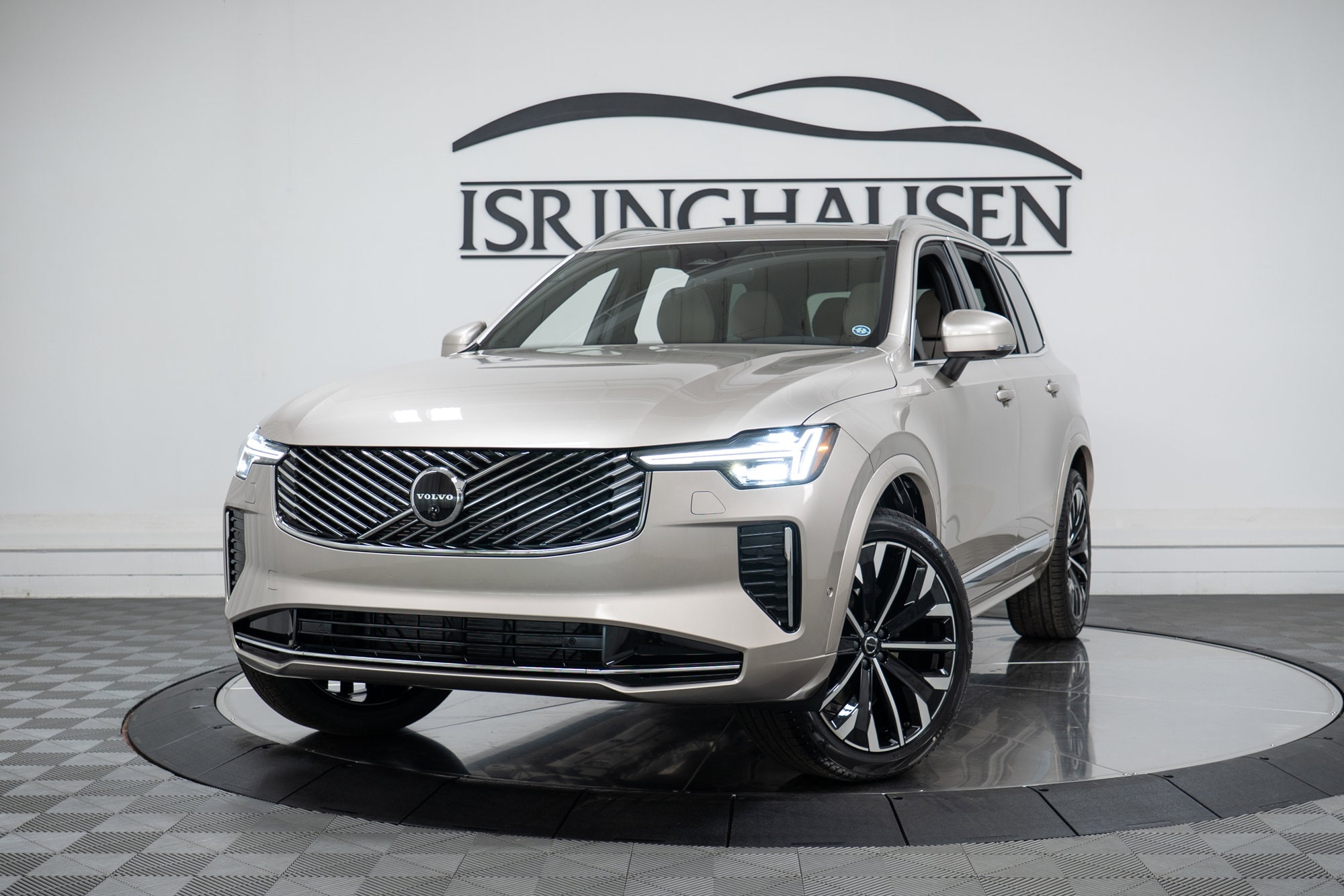 2026 Volvo XC90 Plus - Photo 26