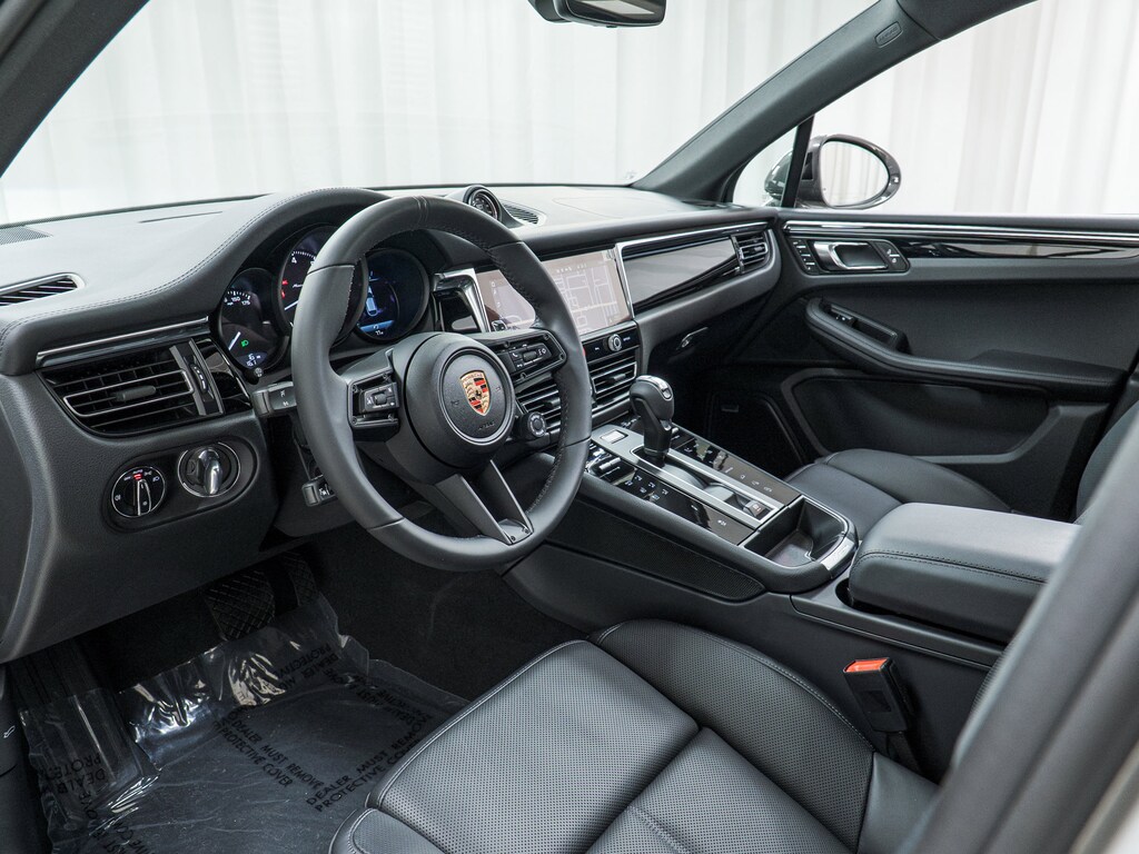 Used 2025 Porsche Macan T SUV