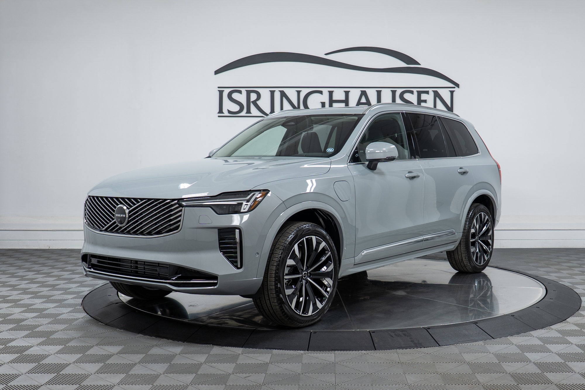 2026 Volvo XC90 plug-in hybrid SUV 