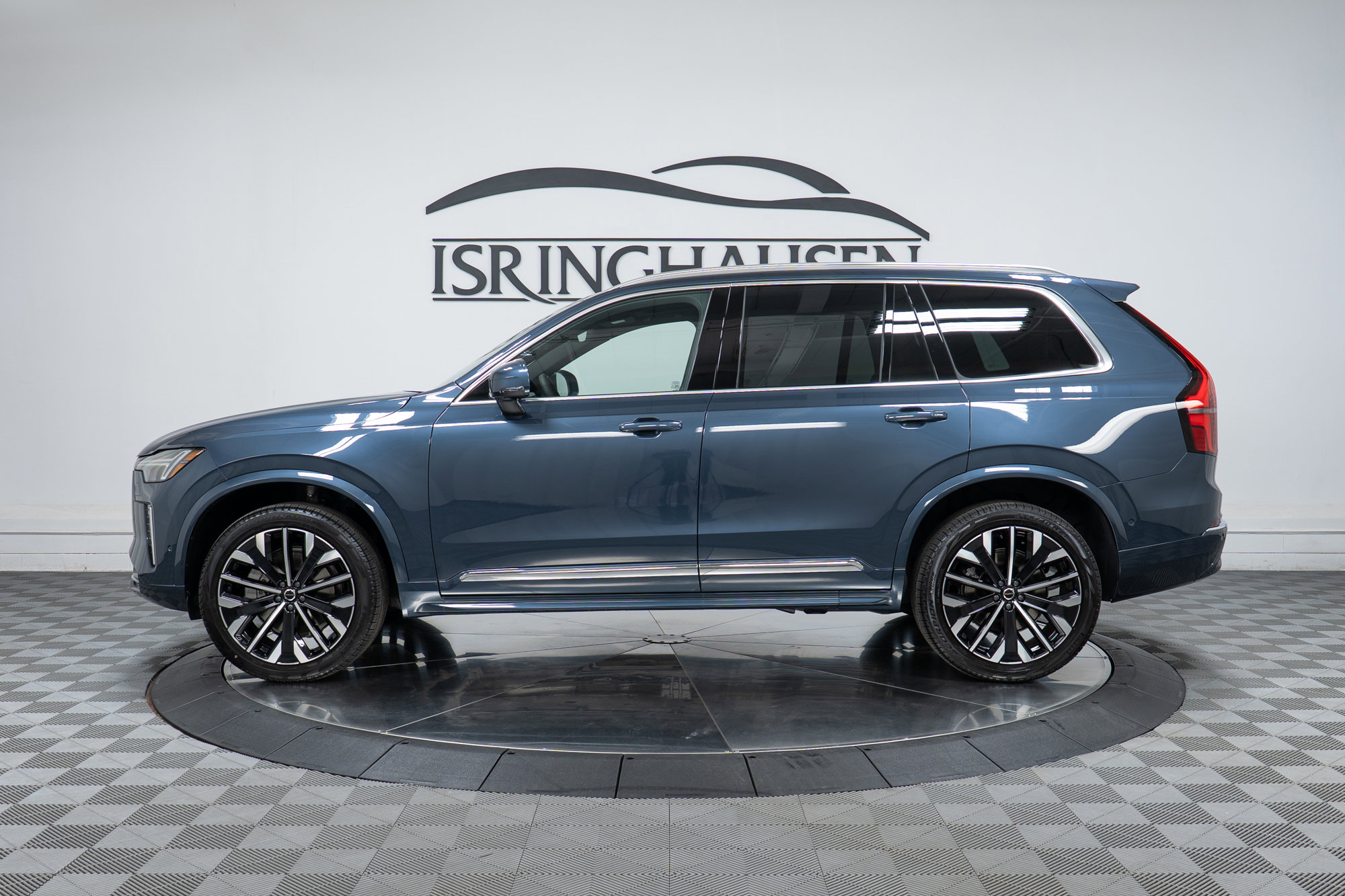 2026 Volvo XC90 Plus - Photo 8