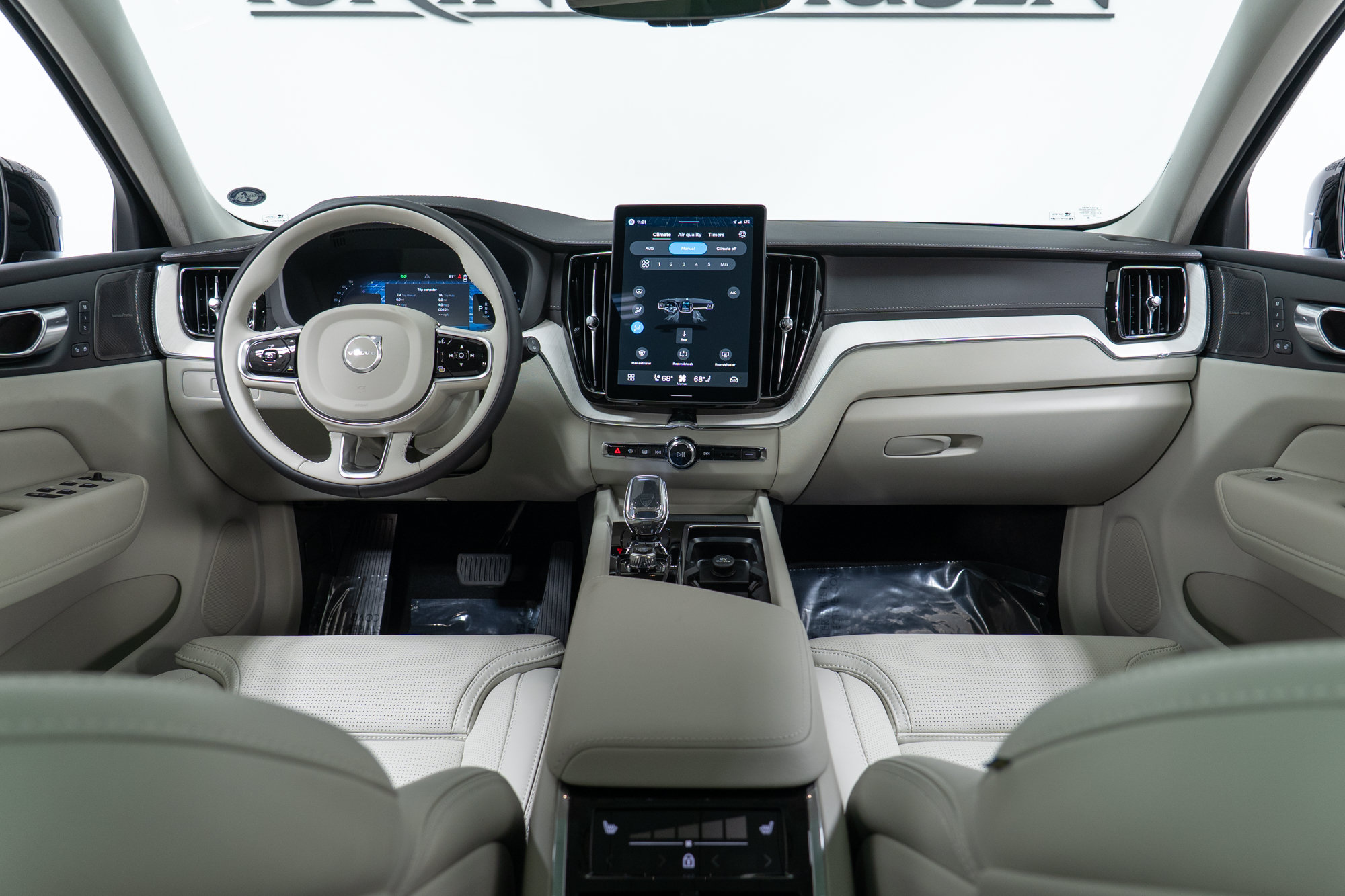 2026 Volvo XC60 Ultra - Photo 15