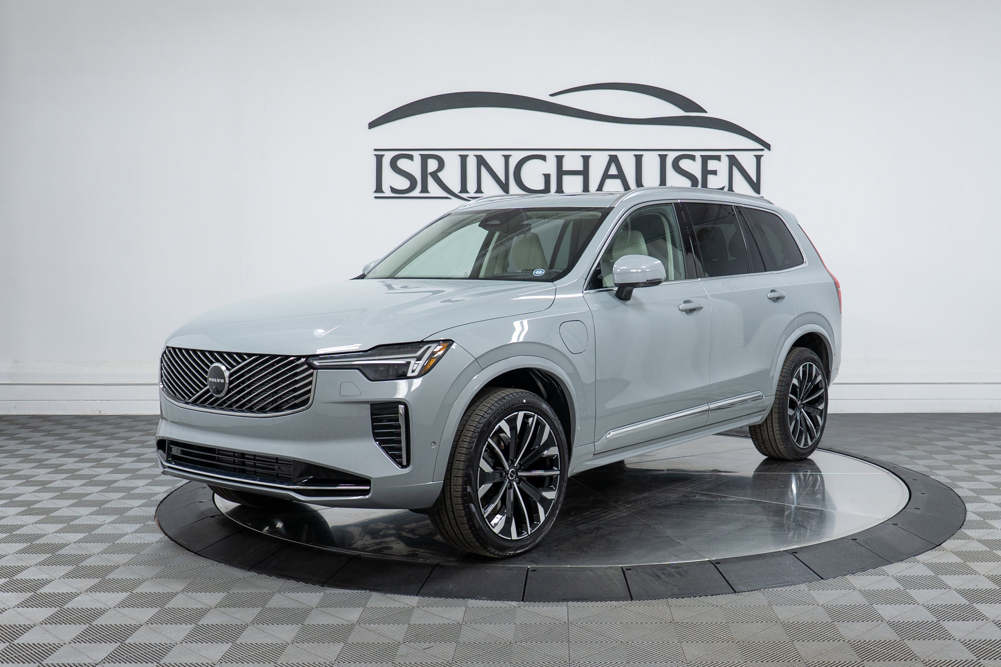 2026 Volvo XC90 plug-in hybrid SUV 