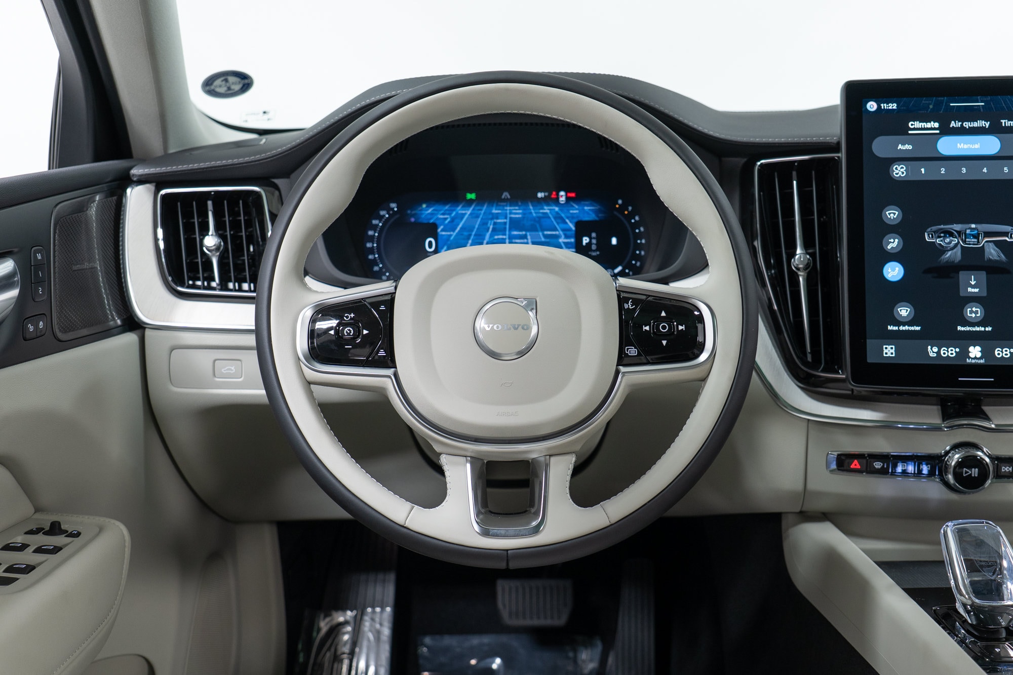 2026 Volvo XC60 Ultra - Photo 17