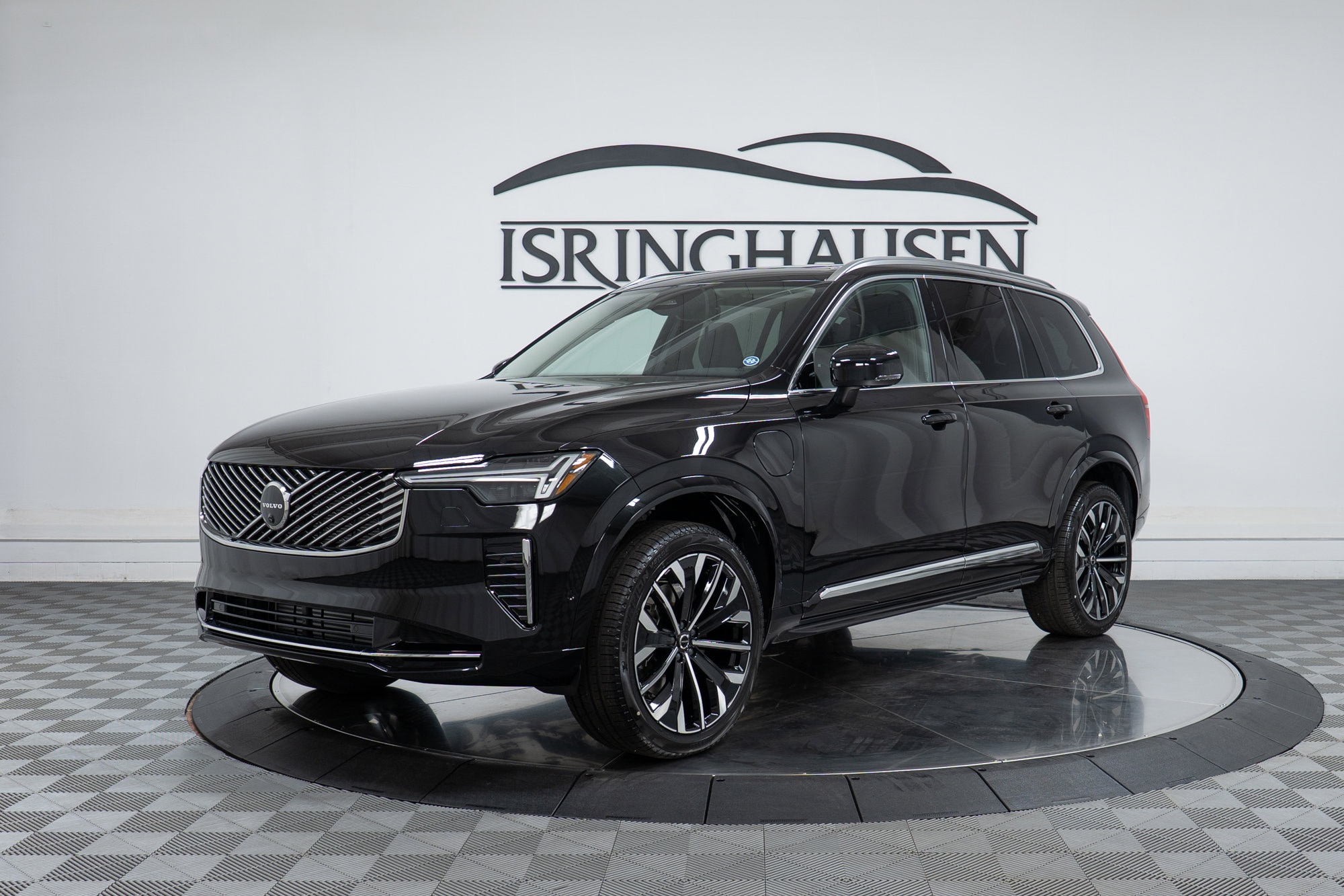 2026 Volvo XC90 plug-in hybrid SUV 
