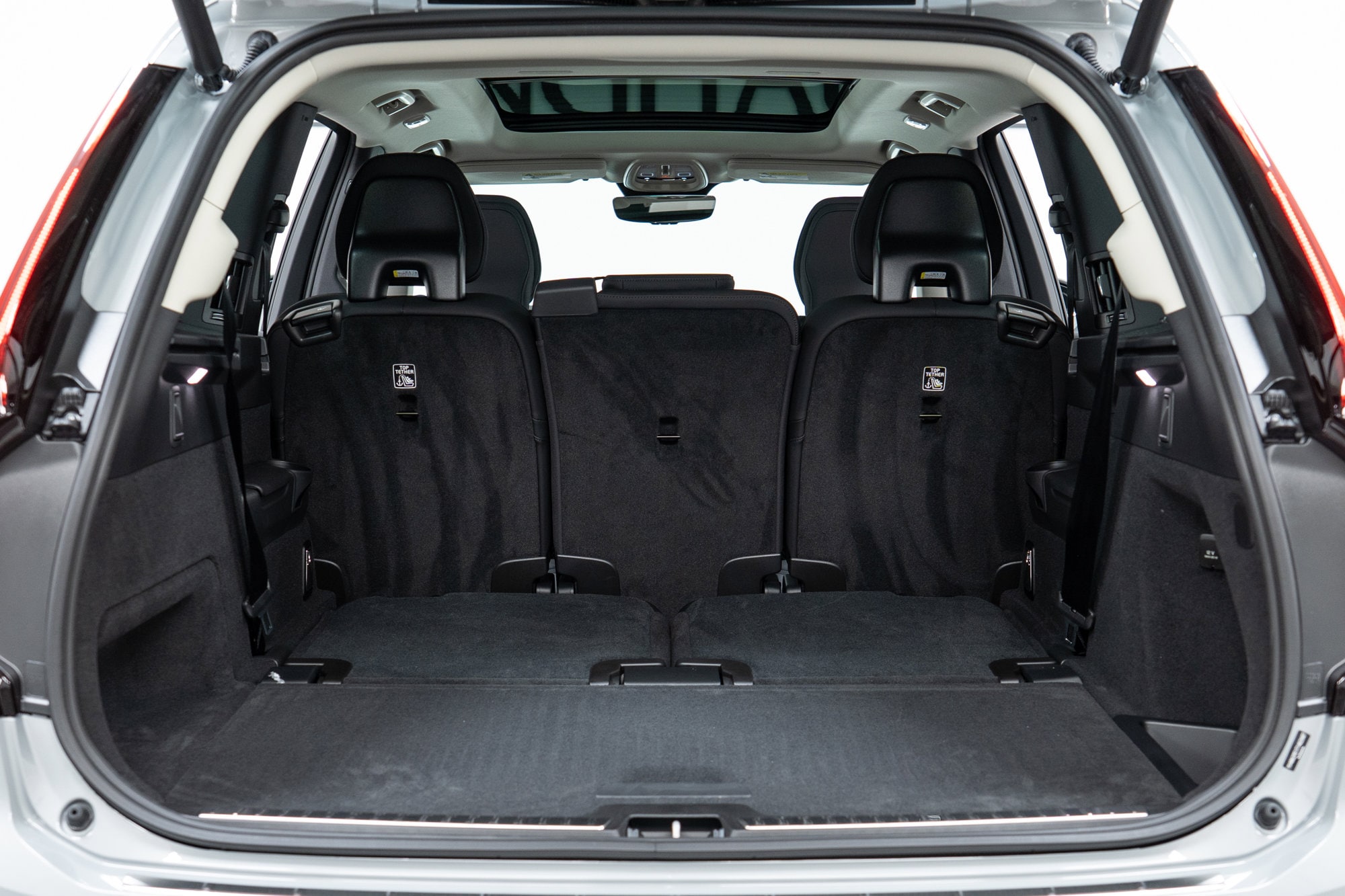 2026 Volvo XC90 Plus - Photo 10