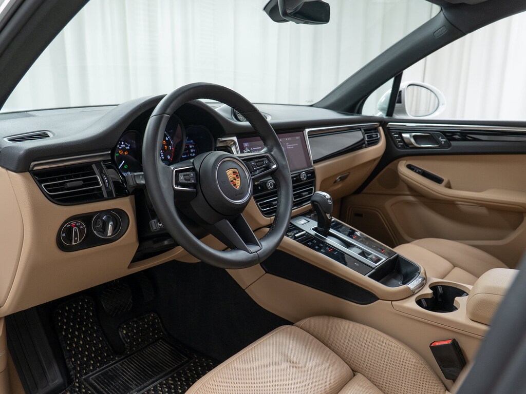 Used 2022 Porsche Macan SUV