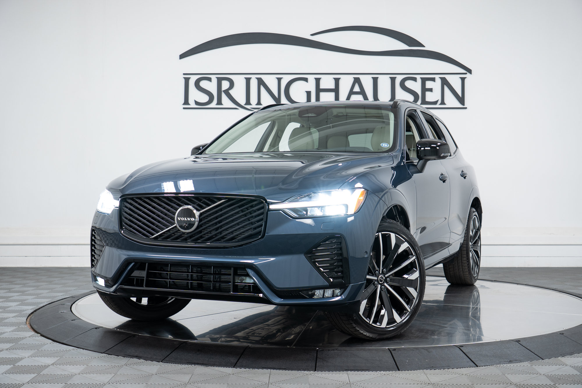 2026 Volvo XC60 Ultra - Photo 26
