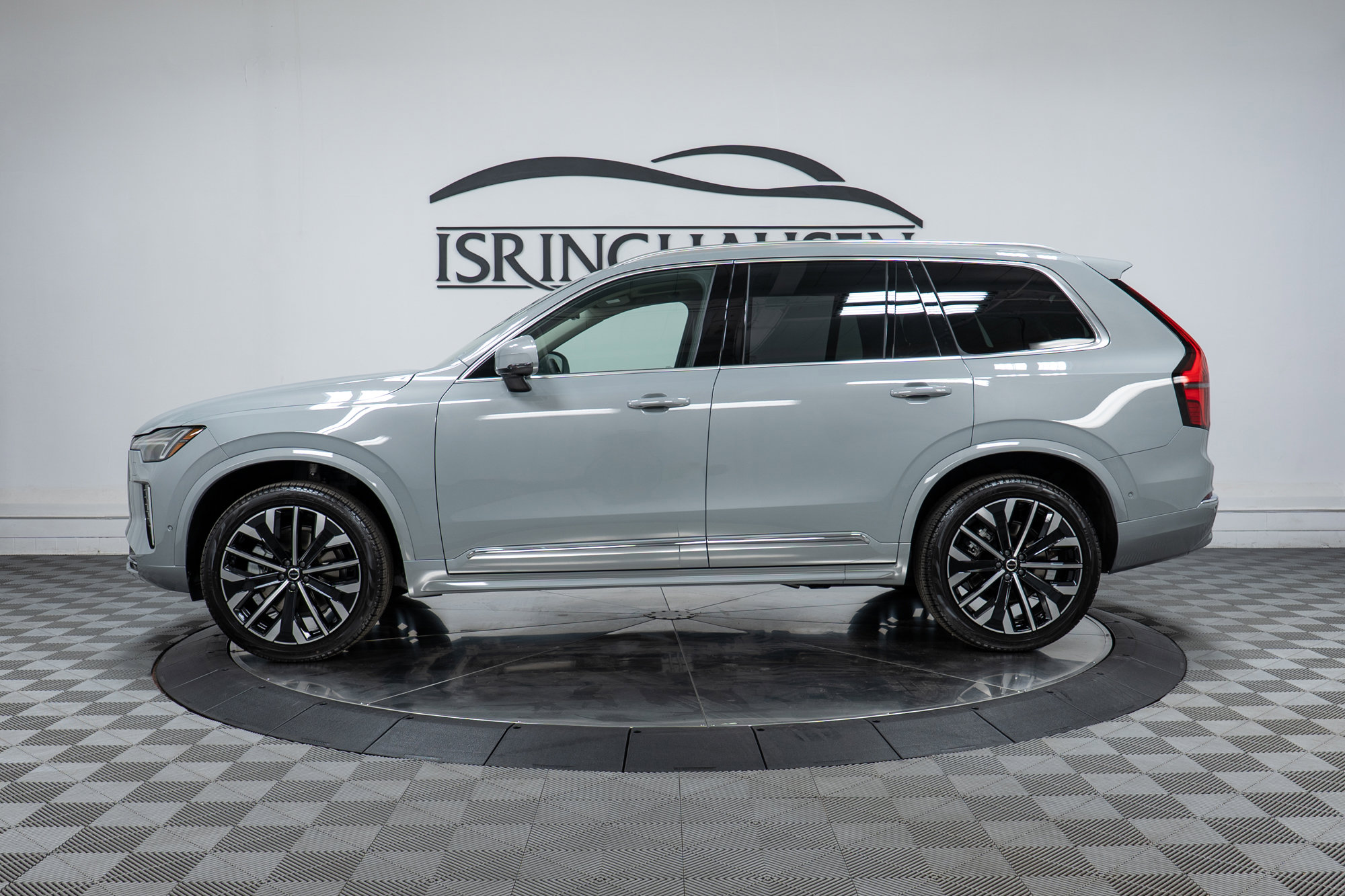 2026 Volvo XC90 Plus - Photo 8
