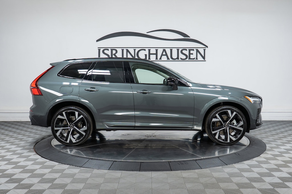 New 2026 Volvo XC60 plug-in hybrid T8 Ultra SUV