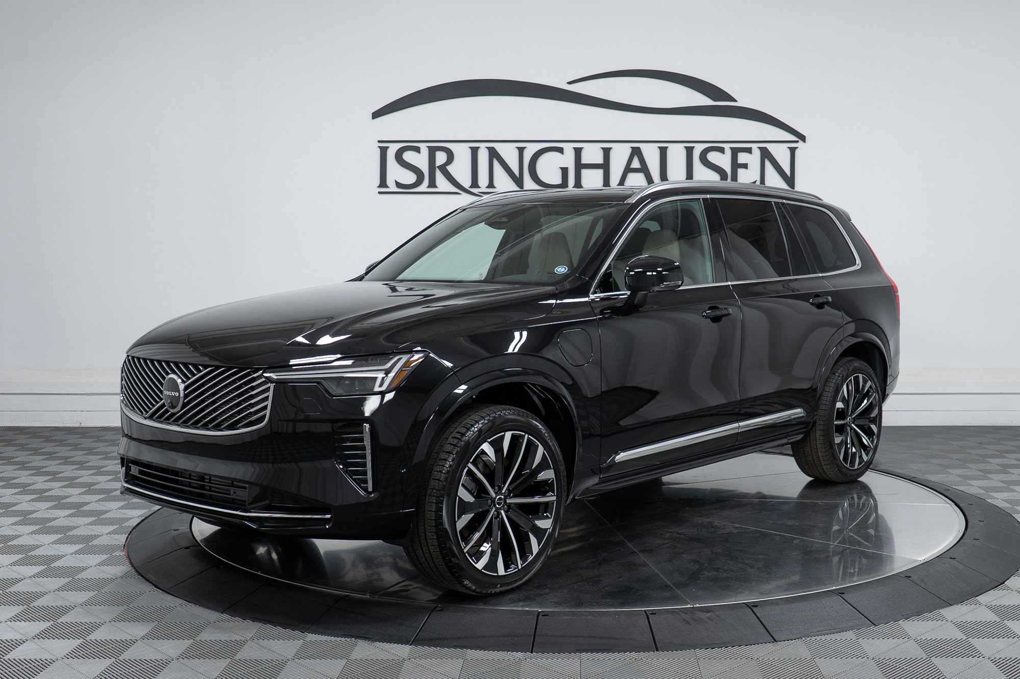 2026 Volvo XC90 plug-in hybrid SUV 