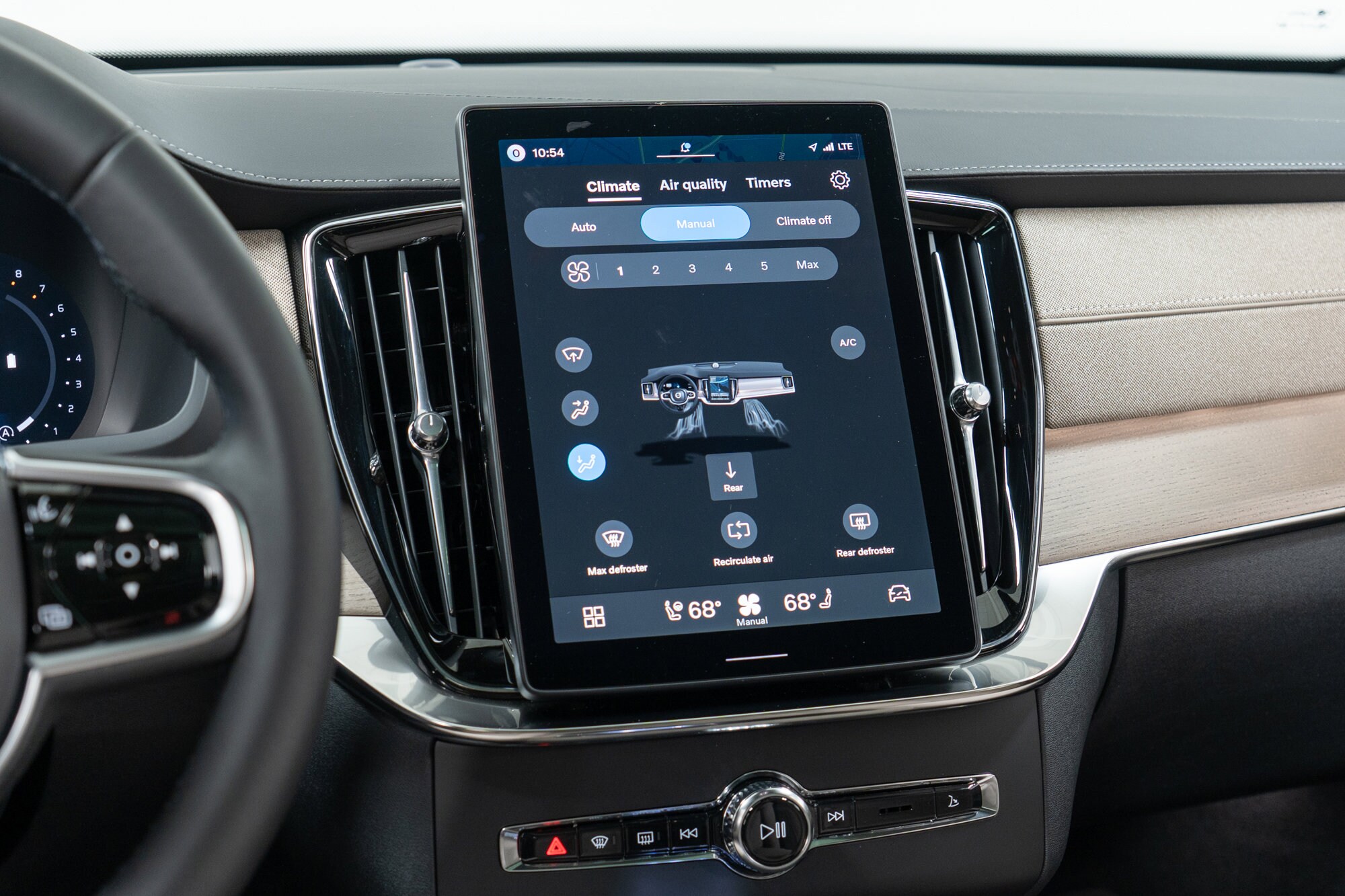 2026 Volvo XC90 Plus - Photo 19