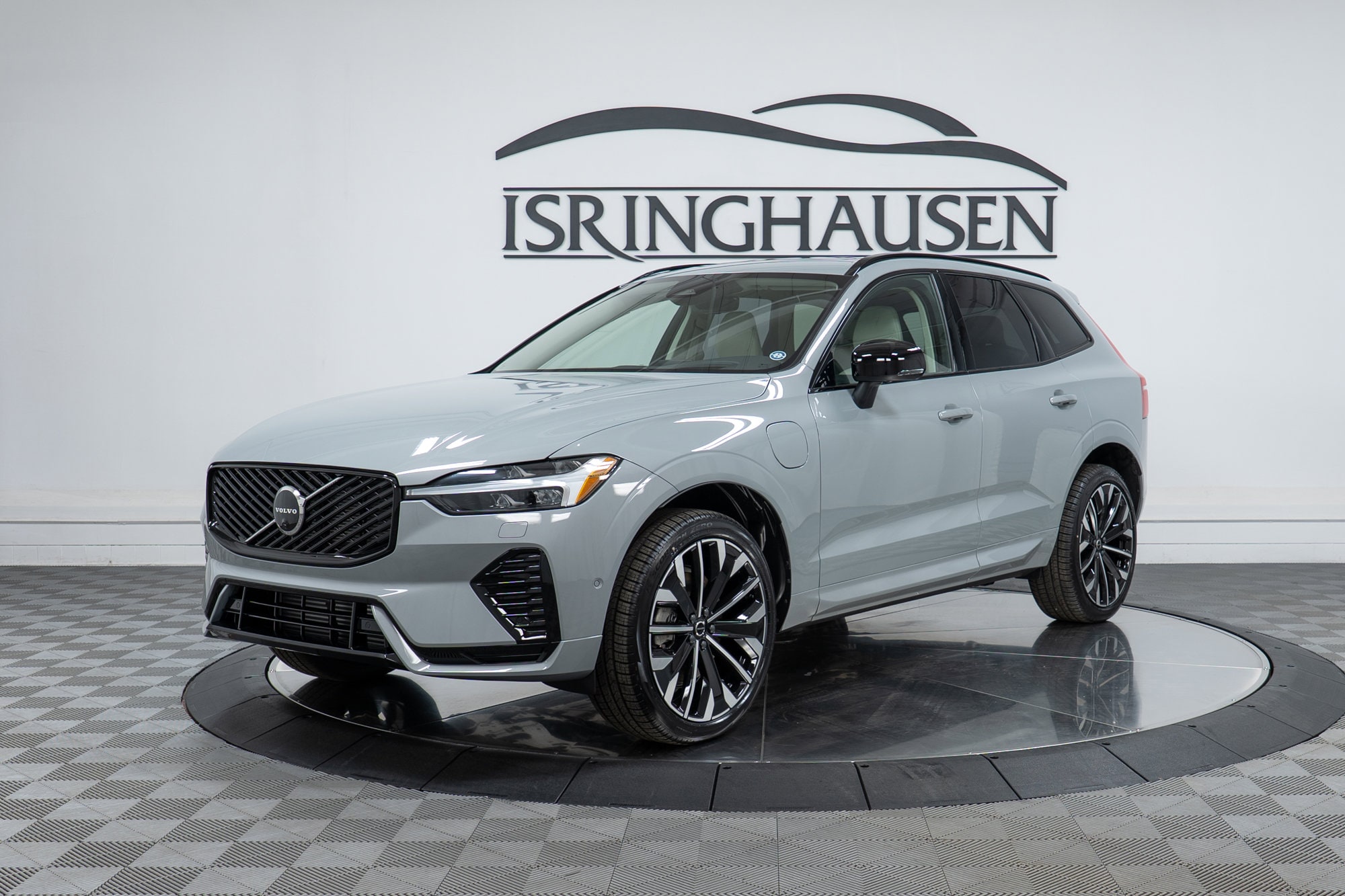 2026 Volvo XC60 plug-in hybrid SUV 