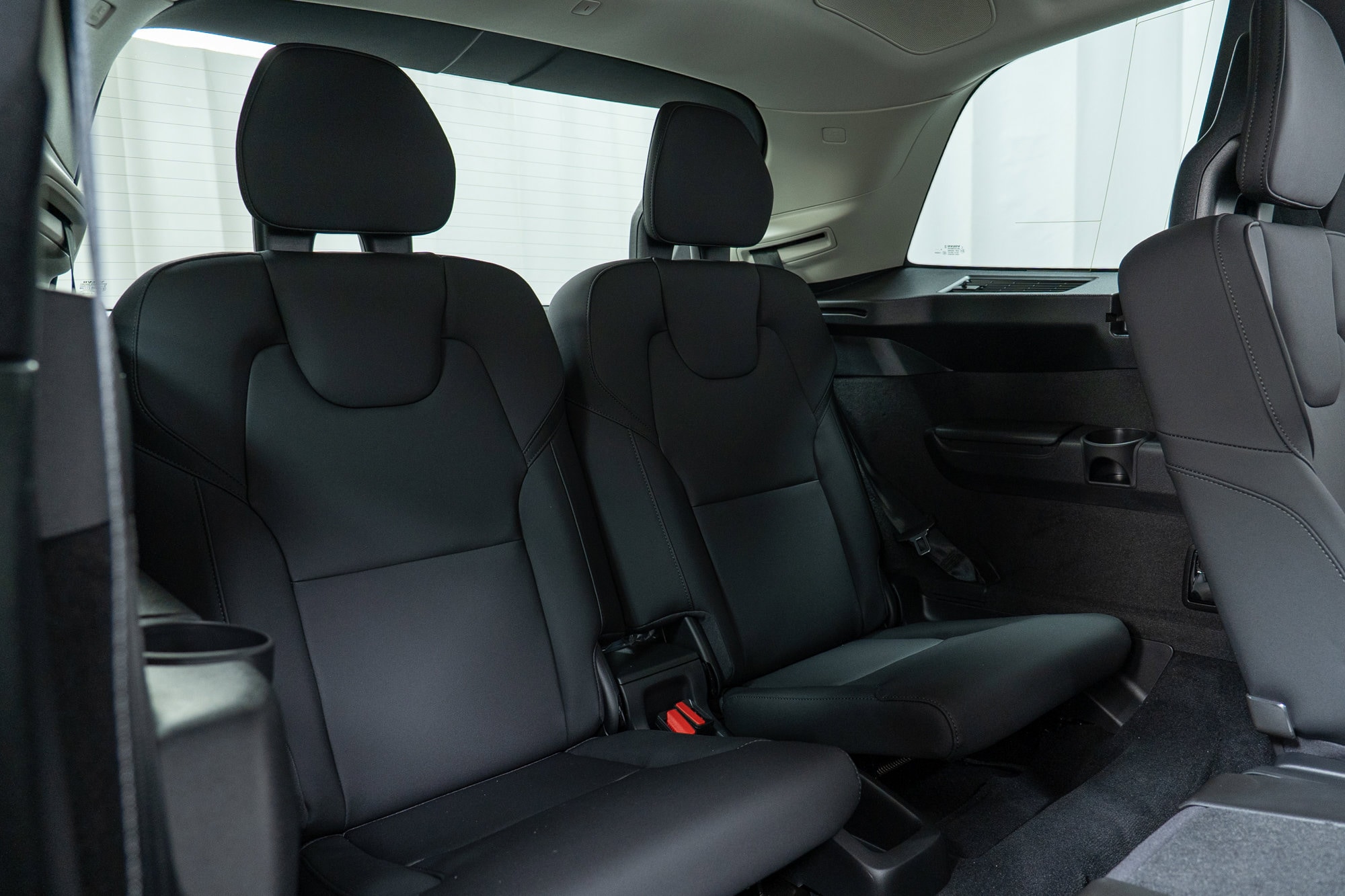 2026 Volvo XC90 Plus - Photo 25