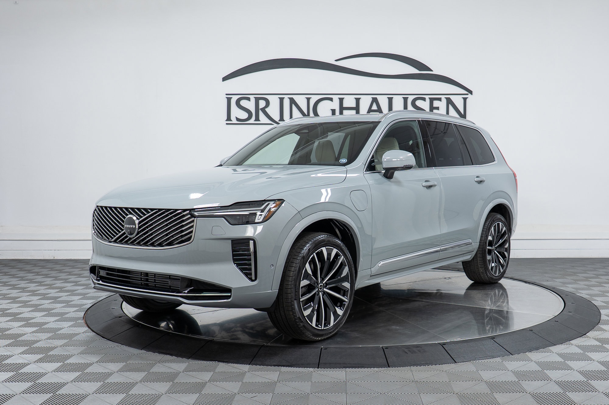 2026 Volvo XC90 plug-in hybrid SUV 