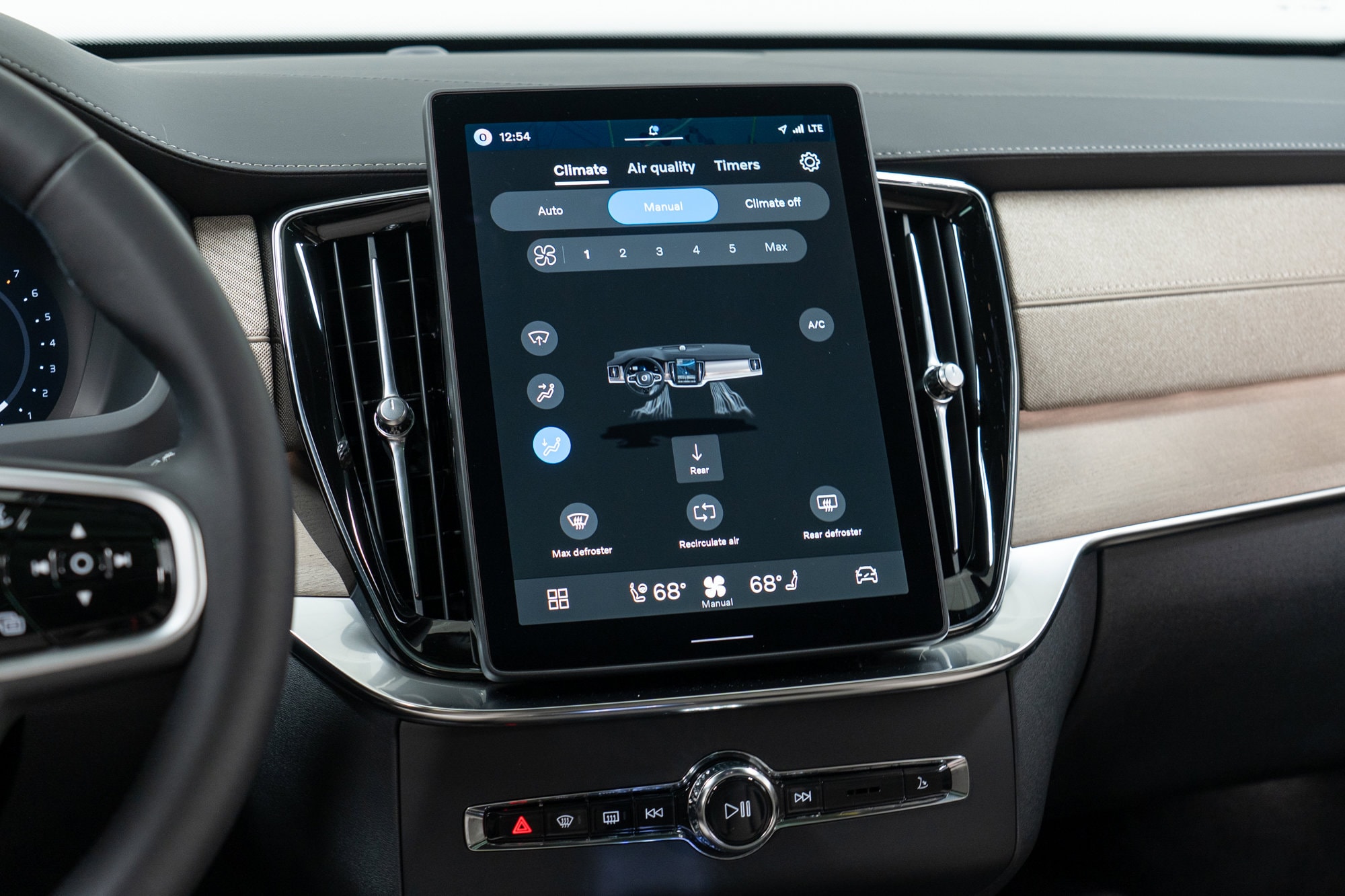 2026 Volvo XC90 Plus - Photo 19
