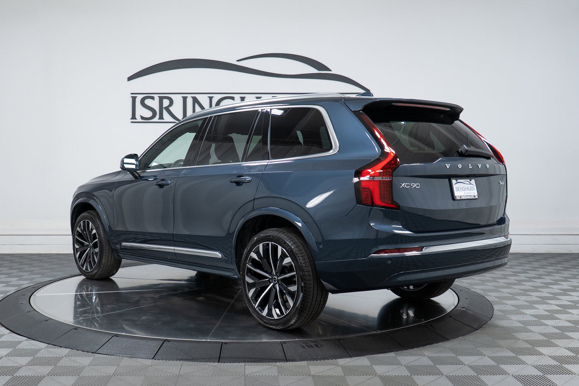 2026 Volvo XC90 Plus - Photo 7