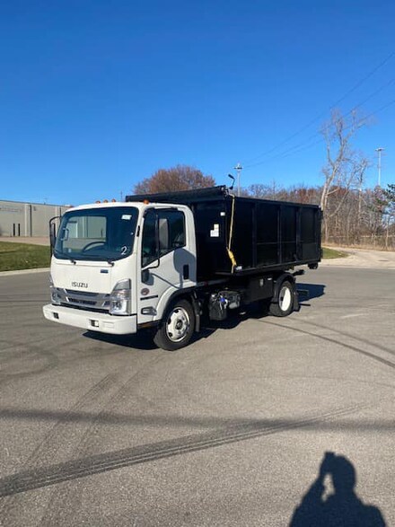 2024 Isuzu NRR landscape