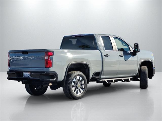 2024 Chevrolet Silverado 2500HD Custom photo 4