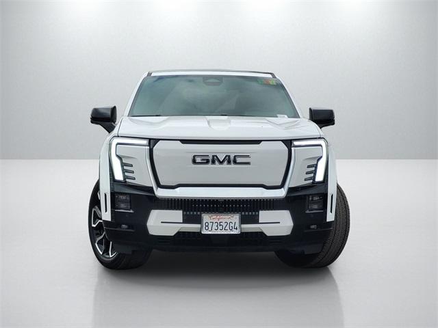 2025 Gmc Sierra EV Denali photo 2