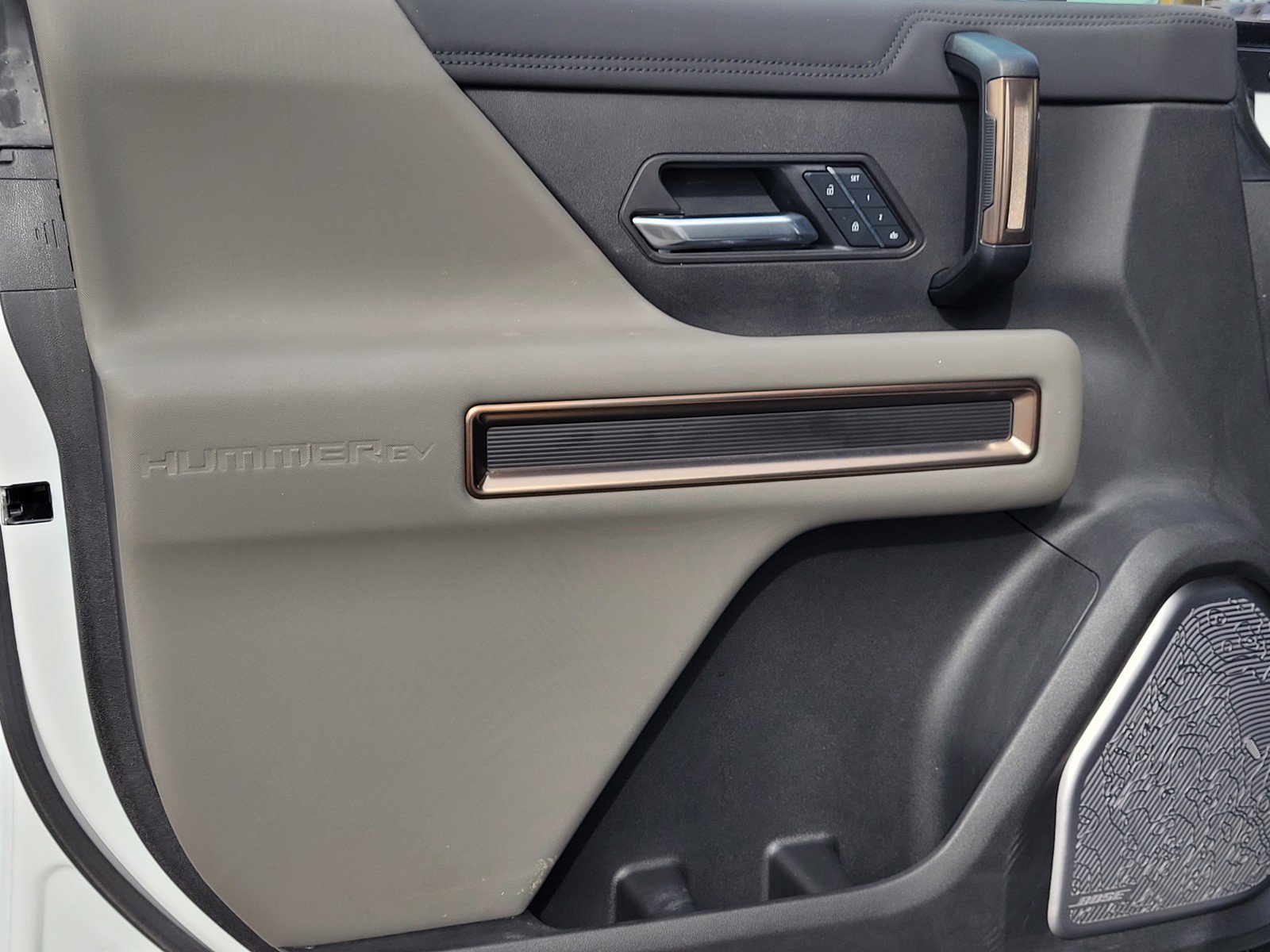 2025 GMC HUMMER EV 2X - Photo 15
