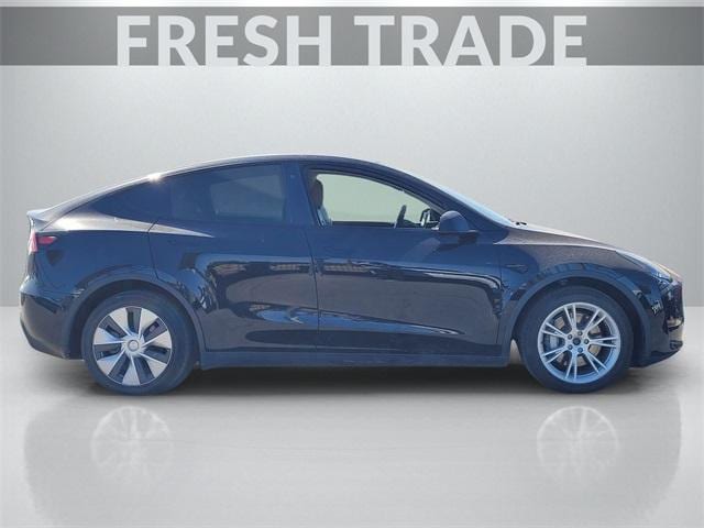 Used 2020 Tesla Model Y Long Range with VIN 5YJYGDEE4LF059178 for sale in Northfield, Minnesota
