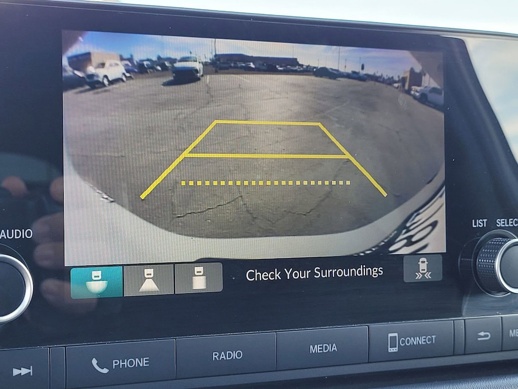 Used 2025 Hyundai Elantra Hybrid Blue Sedan