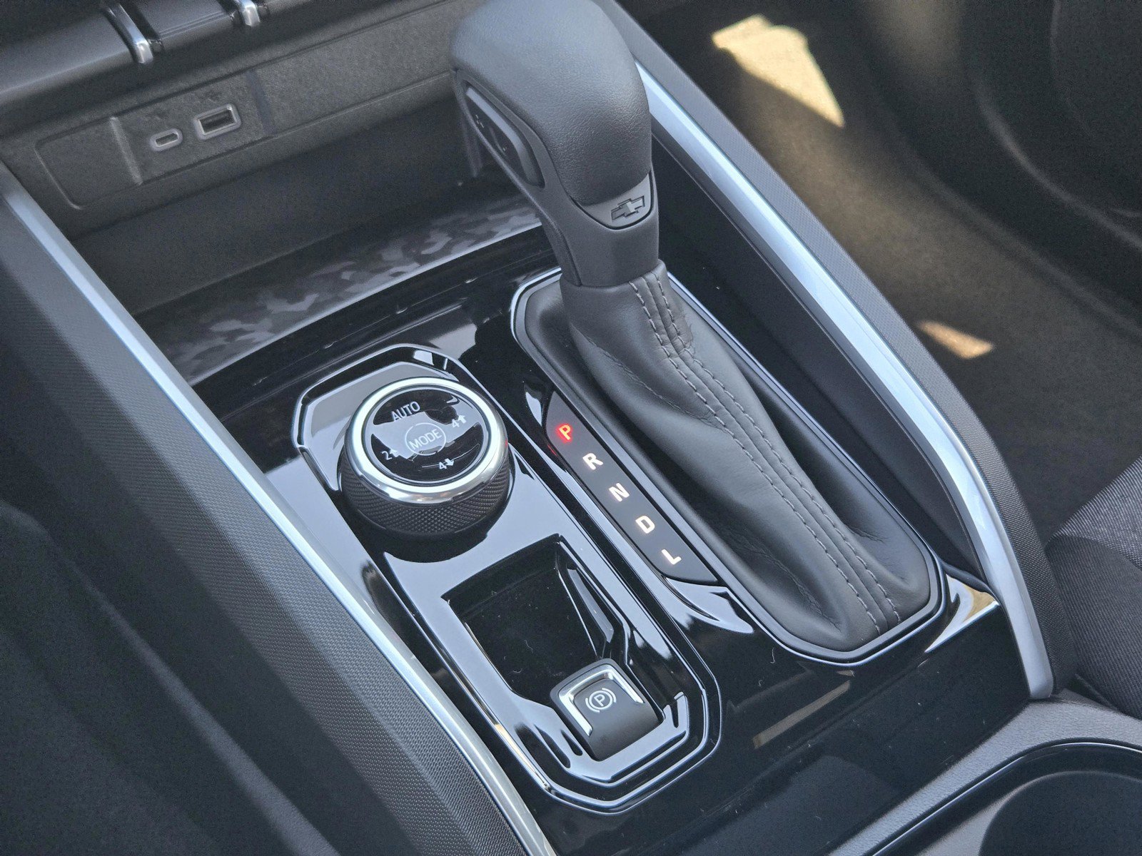 2026 Chevrolet Colorado Trail Boss - Photo 18