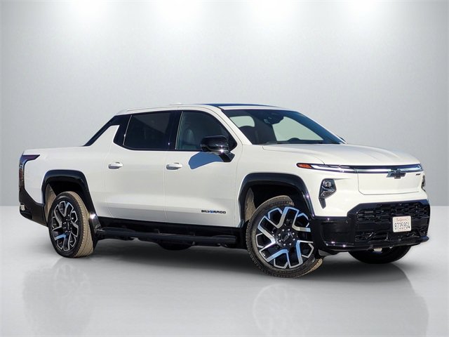2025 Chevrolet Silverado EV Truck Crew Cab 