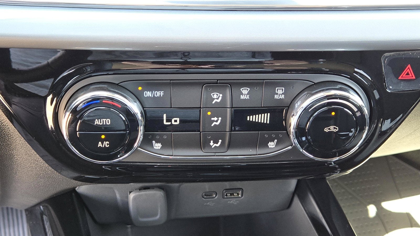 2026 Chevrolet Trax LT - Photo 17