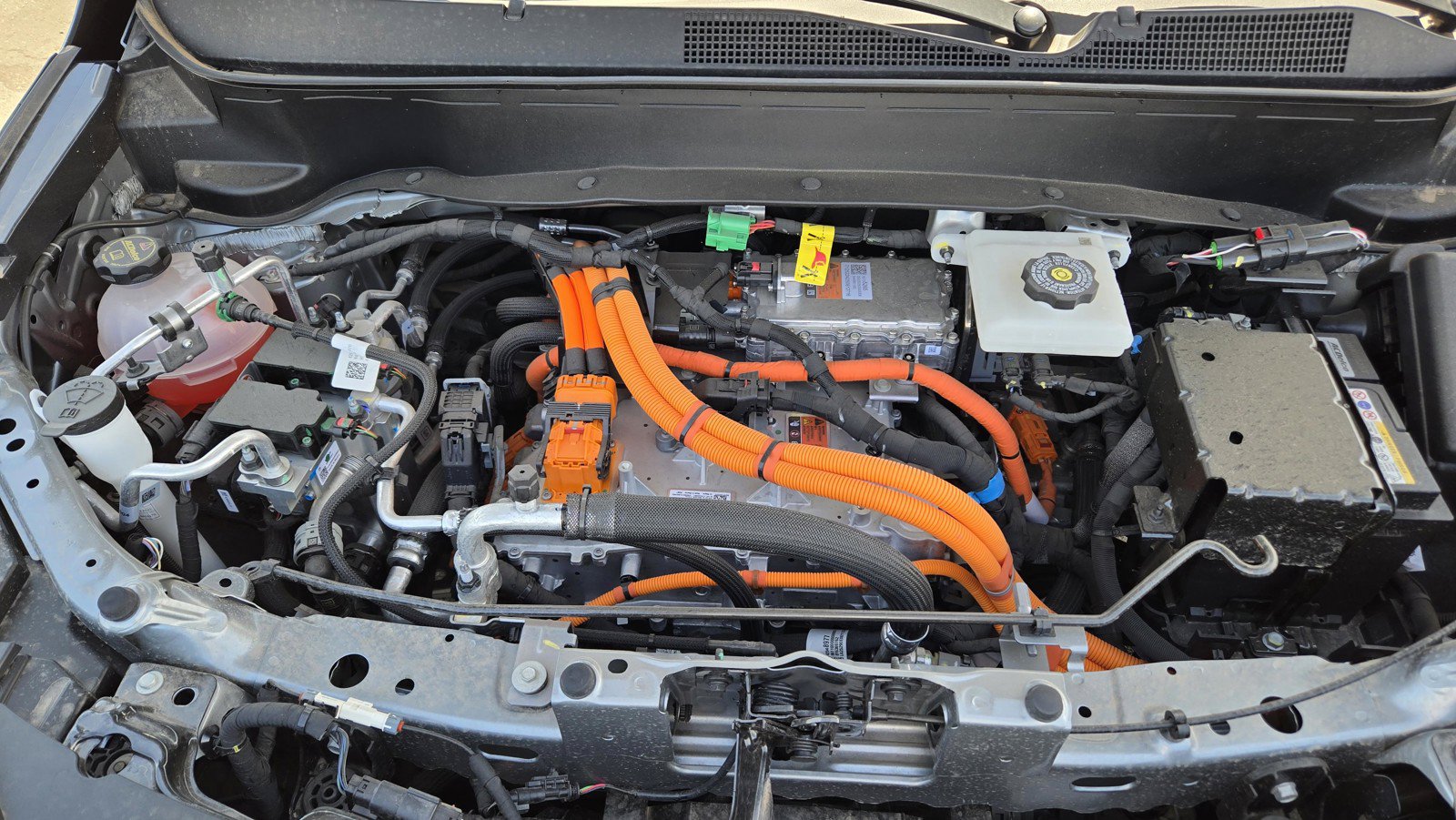 2027 Chevrolet Bolt RS - Photo 20