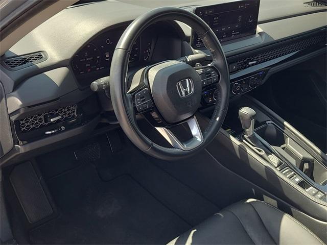 2024 Honda Accord Hybrid Touring photo 2