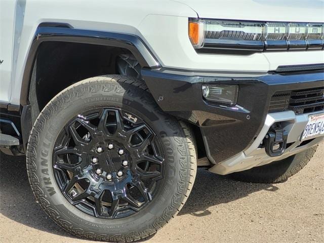 Used 2025 GMC HUMMER EV 2X with VIN 1GKB0NDEXSU106306 for sale in El Centro, CA