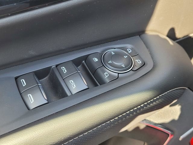 2025 Chevrolet Tahoe Premier - Photo 14