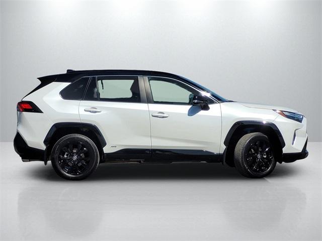 2023 Toyota RAV4 Hybrid XSE photo 3