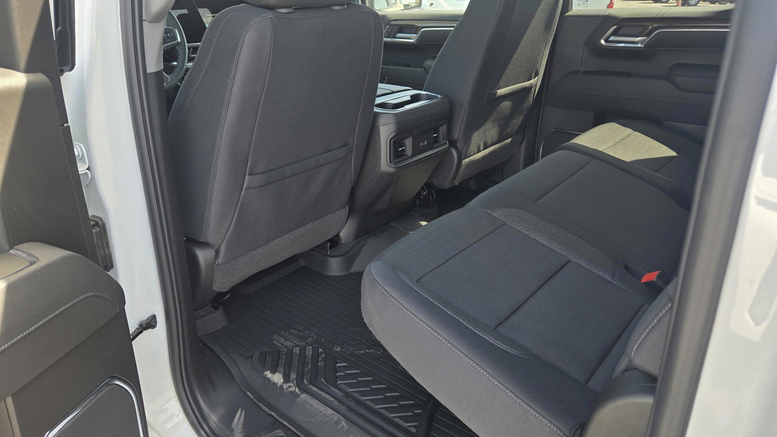 2026 Chevrolet Silverado 1500 LT Trail Boss - Photo 8