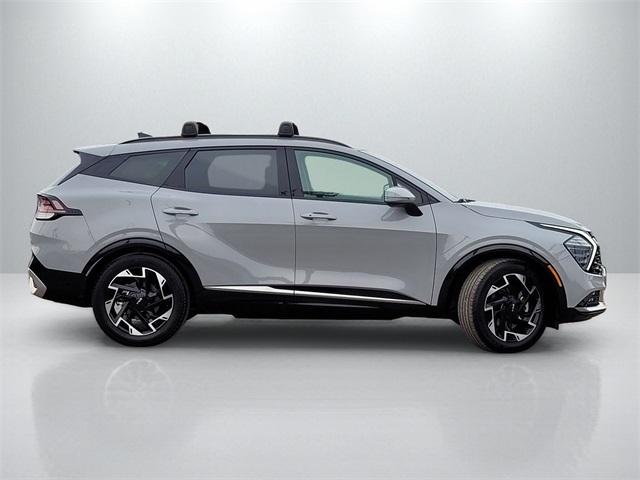 2025 Kia Sportage photo 3