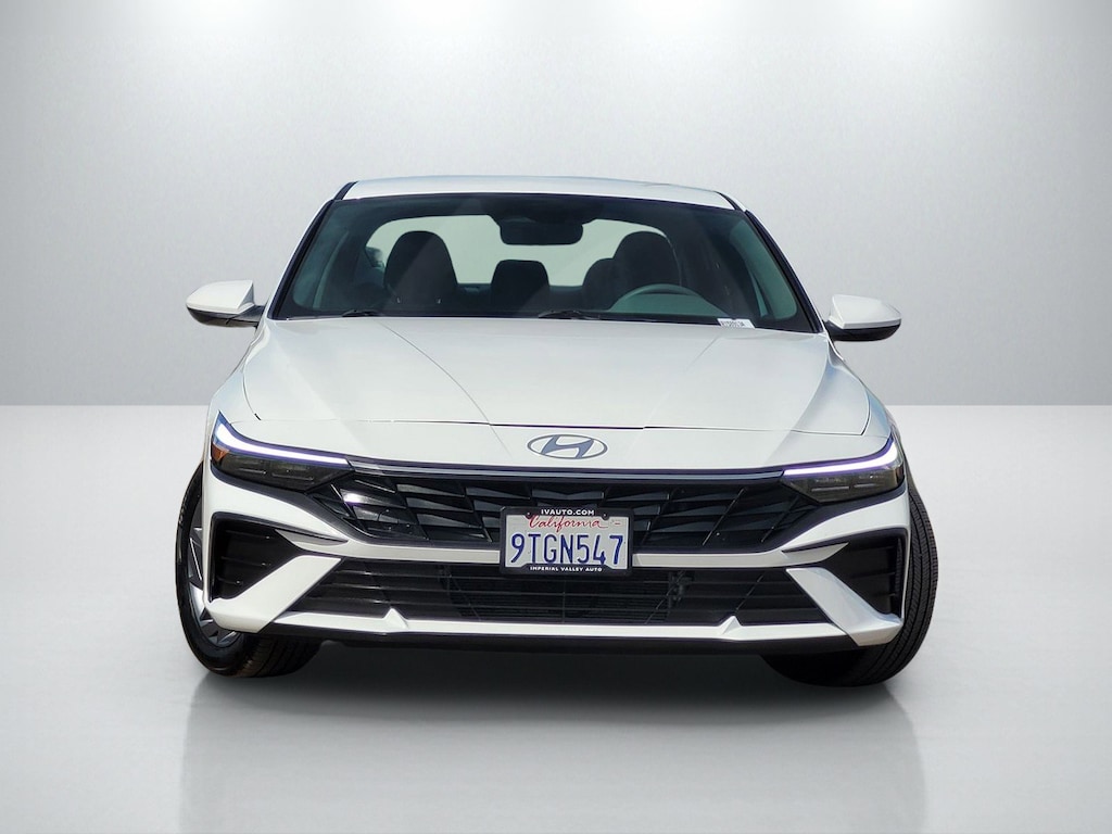 Used 2025 Hyundai Elantra Hybrid Blue Sedan