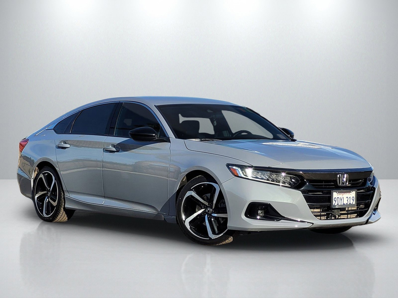 2022 Honda Accord Sport's photo
