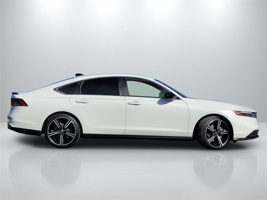 Used 2023 Honda Accord Hybrid Sport w/BSI Sedan