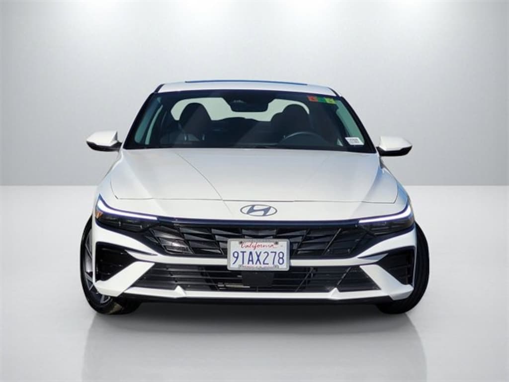 Used 2025 Hyundai Elantra Hybrid Limited Sedan