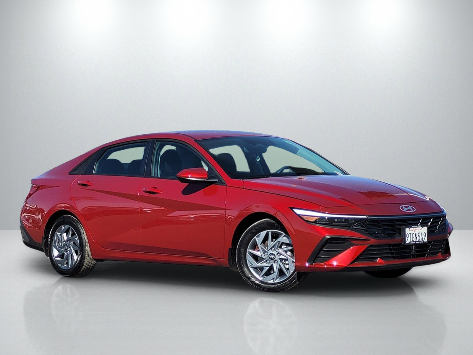 2025 Hyundai Elantra Blue's photo