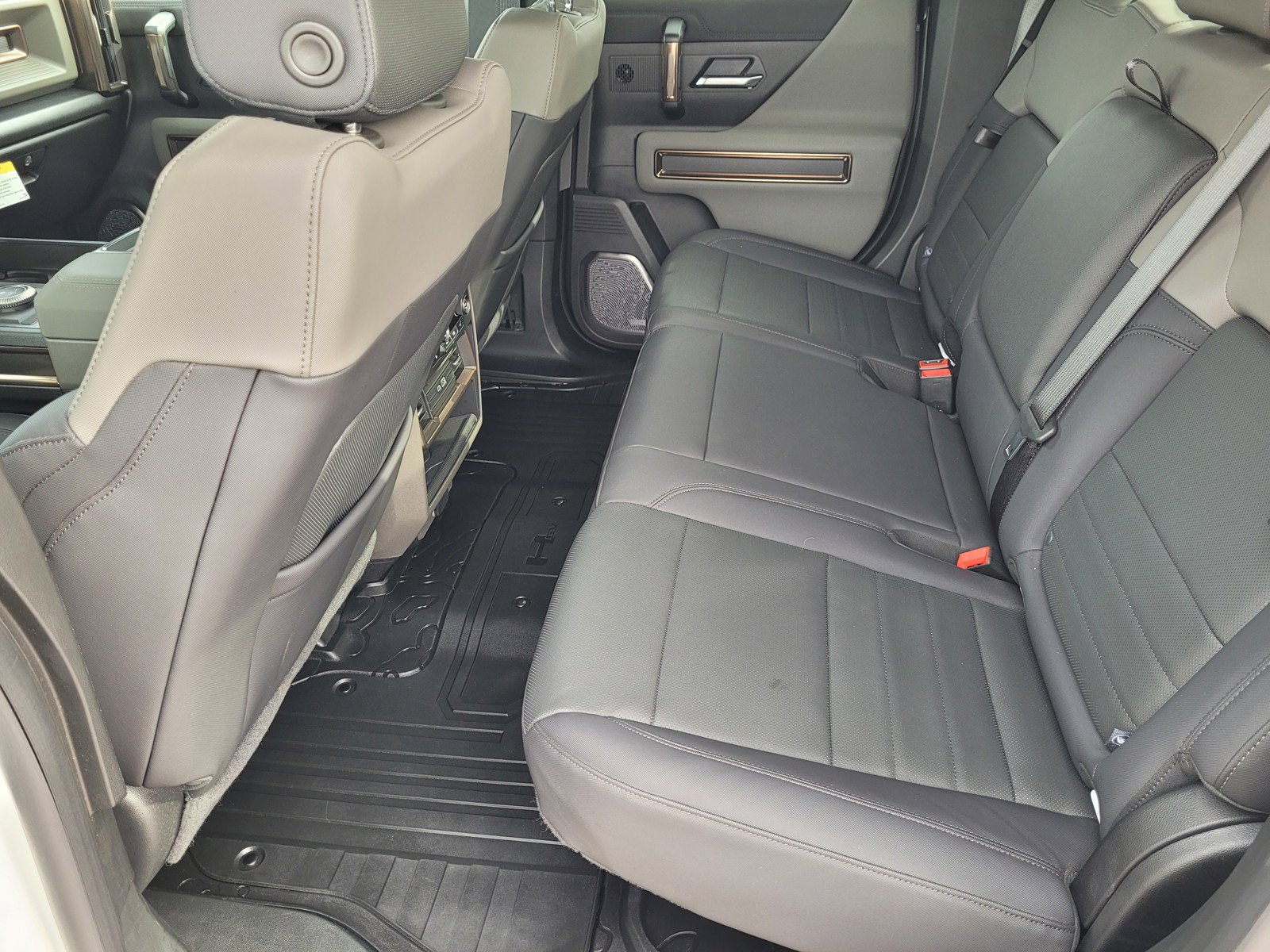 2025 GMC HUMMER EV 2X - Photo 11