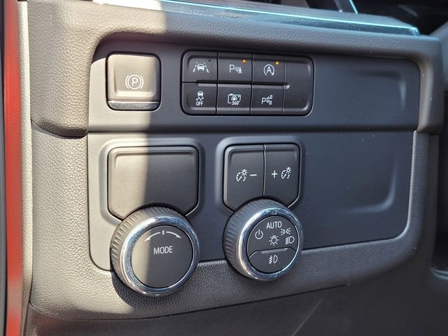 2025 Chevrolet Tahoe Premier - Photo 15