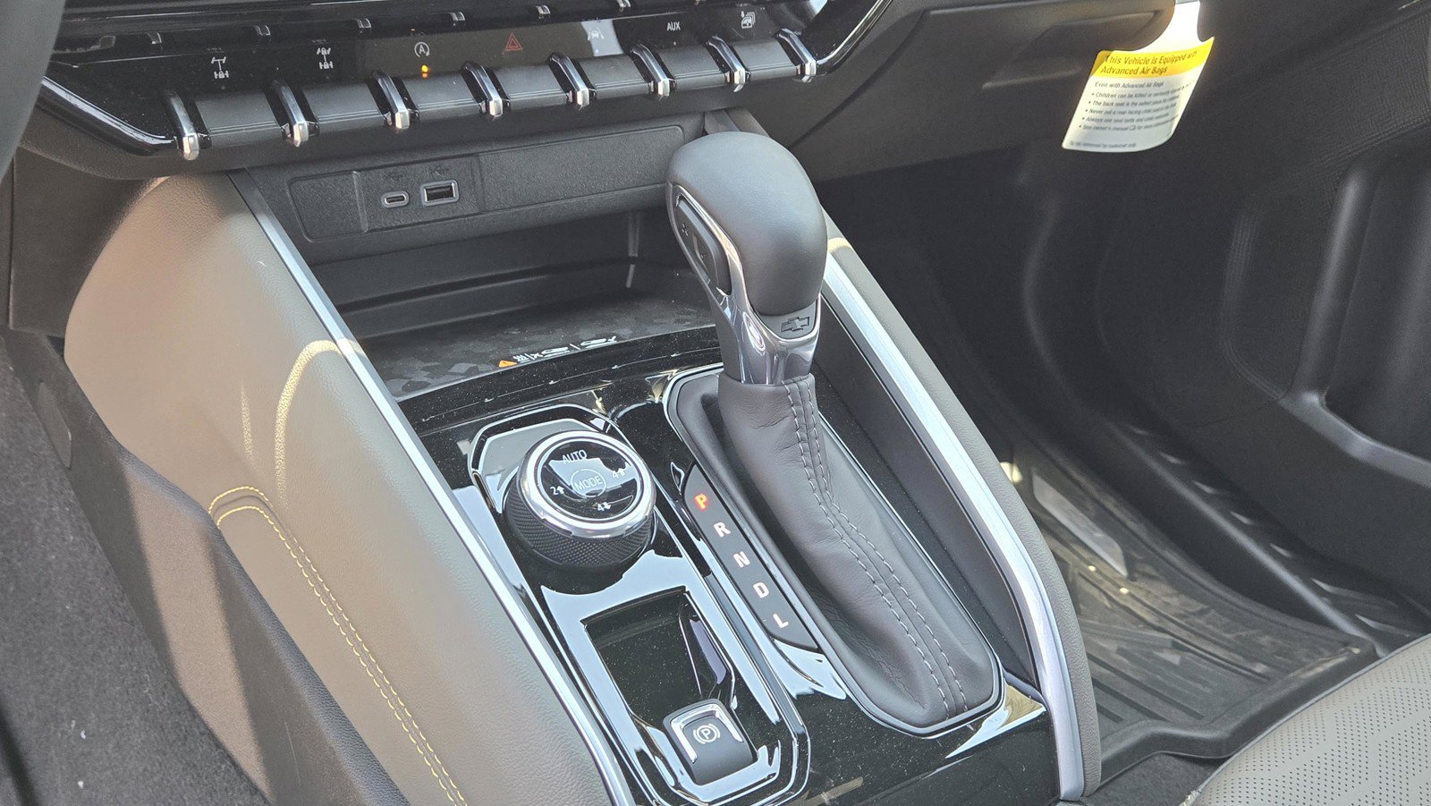 2026 Chevrolet Colorado ZR2 - Photo 19