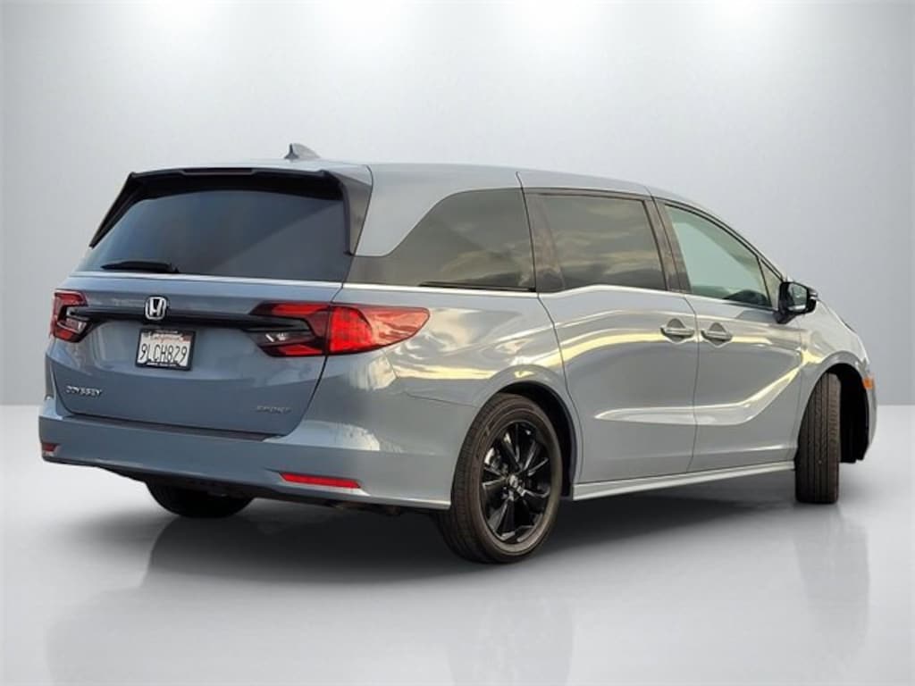 Used 2024 Honda Odyssey Sport Van