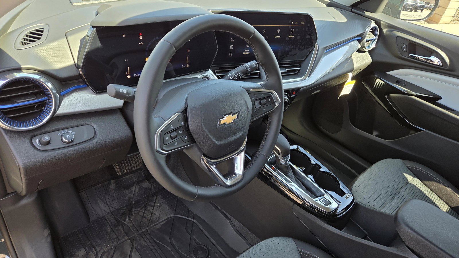 2026 Chevrolet Trax LT - Photo 7